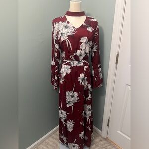 Long sleeve cut out collar detail maxi dress